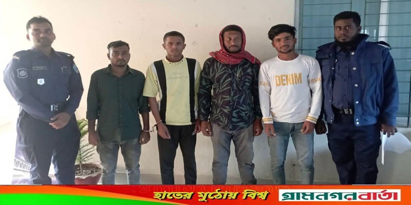 কালকিনিতে ওসির উপর বোমা বিস্ফোরল, পুরুষ শুন্য এলাকা কালকিনিতে ওসির উপর বোমা বিস্ফোরল, পুরুষ শুন্য এলাকা