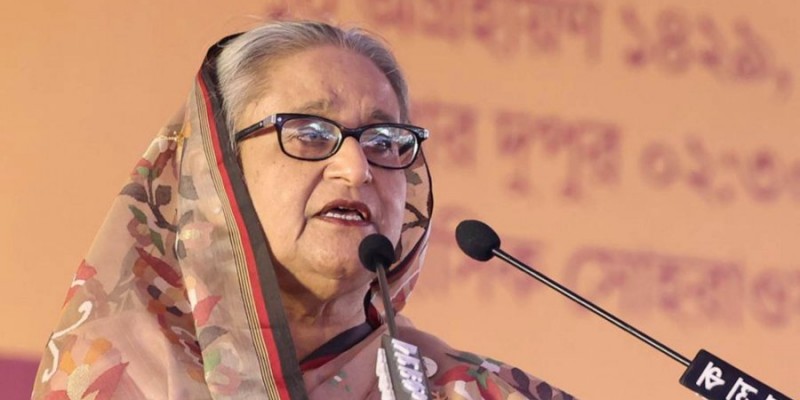 ব্যাংক থেকে অনেকেই টাকা তুলে ঘরে রাখছে, চোর তো সুযোগ নেবেই ব্যাংক থেকে অনেকেই টাকা তুলে ঘরে রাখছে, চোর তো সুযোগ নেবেই