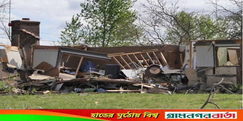 যুক্তরাষ্ট্রের দক্ষিণাঞ্চলে ভয়াবহ বজ্রঝড়, টর্নেডোর সতর্কতা যুক্তরাষ্ট্রের দক্ষিণাঞ্চলে ভয়াবহ বজ্রঝড়, টর্নেডোর সতর্কতা