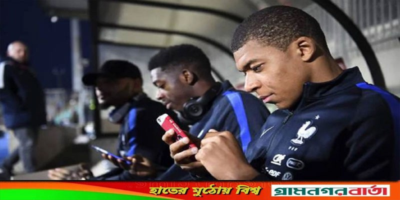ফাইনালের আগে ভাইরাস ছড়িয়ে পড়ার আশঙ্কায় ফ্রান্স ফাইনালের আগে ভাইরাস ছড়িয়ে পড়ার আশঙ্কায় ফ্রান্স