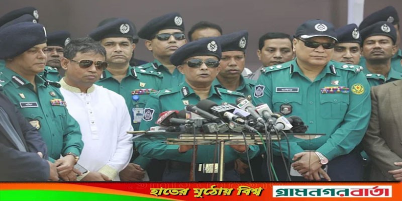সবচেয়ে বেশি নিরাপত্তা ঝুঁকিতে আছেন প্রধানমন্ত্রী শেখ হাসিনা সবচেয়ে বেশি নিরাপত্তা ঝুঁকিতে আছেন প্রধানমন্ত্রী শেখ হাসিনা
