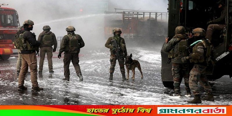 কাশ্মীরে নিরাপত্তা বাহিনীর গুলিতে ৪ জন নিহত কাশ্মীরে নিরাপত্তা বাহিনীর গুলিতে ৪ জন নিহত