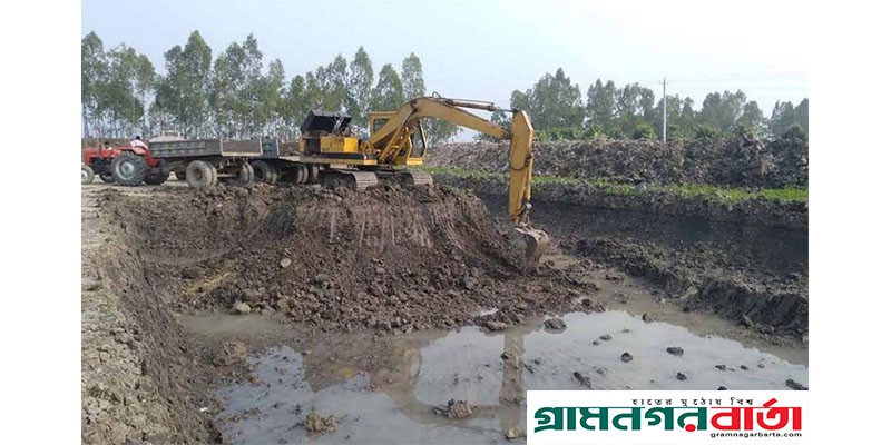 আদমদীঘিতে বেপরোয়া মাটি দস্যুদের বিরুদ্ধে অভিযান অব্যাহত আদমদীঘিতে বেপরোয়া মাটি দস্যুদের বিরুদ্ধে অভিযান অব্যাহত