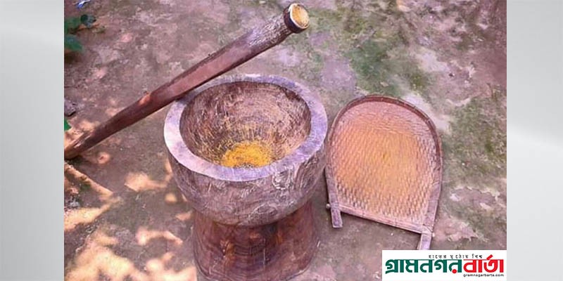 আধুনিকতার ছোঁয়ায় হারিয়ে যাচ্ছে কাউনিয়ার উরুন গাইন ও ঢেঁকি ছাটা চাউল আধুনিকতার ছোঁয়ায় হারিয়ে যাচ্ছে কাউনিয়ার উরুন গাইন ও ঢেঁকি ছাটা চাউল