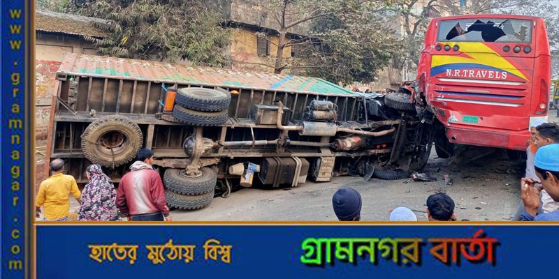 যাত্রাবাড়ীতে বাস-কাভার্ড ভ্যানের সংঘর্ষে পথচারী নিহত যাত্রাবাড়ীতে বাস-কাভার্ড ভ্যানের সংঘর্ষে পথচারী নিহত