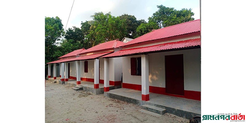 লৌহজংয়ে জমিসহ ঘর পাচ্ছে ৪৫টি পরিবার লৌহজংয়ে জমিসহ ঘর পাচ্ছে ৪৫টি পরিবার
