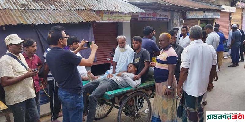 ওয়ার্ড আ. লীগের কমিটি গঠন দিয়ে দুই পক্ষের সংঘর্ষ ওয়ার্ড আ. লীগের কমিটি গঠন দিয়ে দুই পক্ষের সংঘর্ষ