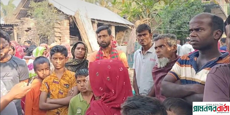 মেহেরপুরের গাংনীতে বাবার মোটরসাইকেল থেকে পড়ে মেয়ের মৃত্যু মেহেরপুরের গাংনীতে বাবার মোটরসাইকেল থেকে পড়ে মেয়ের মৃত্যু