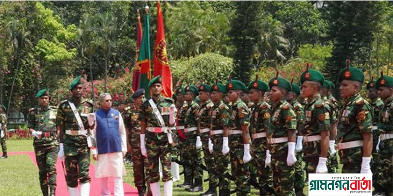 রাষ্ট্রপতিকে বঙ্গভবনে প্রথম গার্ড অনার প্রদান রাষ্ট্রপতিকে বঙ্গভবনে প্রথম গার্ড অনার প্রদান