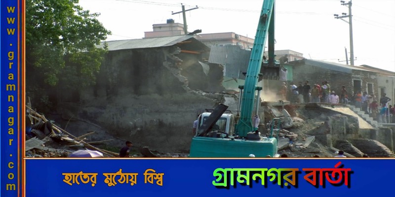 মুন্সীগঞ্জ সদর উপজেলায় ধলেশ্বরী নদী তীরের ১৮ অবৈধ স্থাপনা উচ্ছেদ মুন্সীগঞ্জ সদর উপজেলায় ধলেশ্বরী নদী তীরের ১৮ অবৈধ স্থাপনা উচ্ছেদ