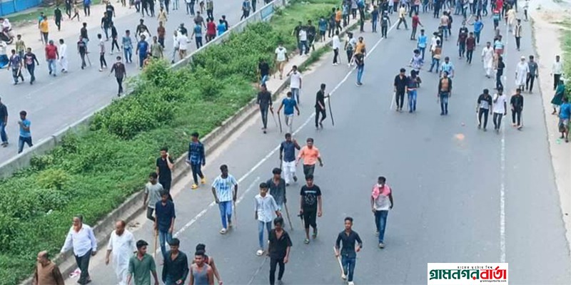 কুমিল্লায় আওয়ামী লীগের দুই পক্ষের সংঘর্ষ, ঢাকা-চট্টগ্রাম মহাসড়কে যান চলাচল বন্ধ কুমিল্লায় আওয়ামী লীগের দুই পক্ষের সংঘর্ষ, ঢাকা-চট্টগ্রাম মহাসড়কে যান চলাচল বন্ধ