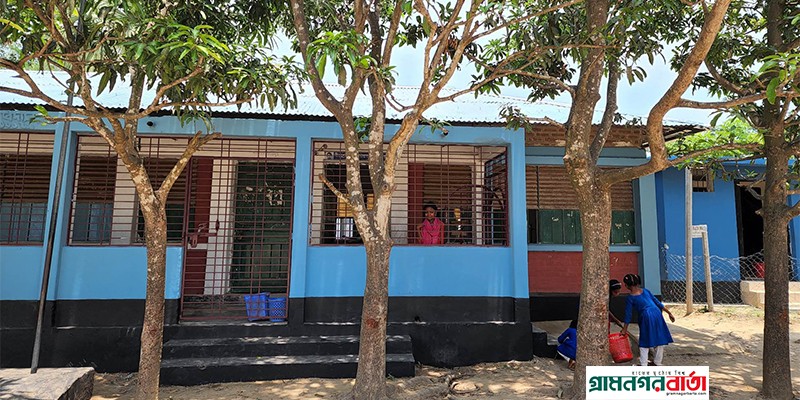 বগুড়ায় ৮৭ লাখ টাকা ব্যয়ে ১৪টি প্রাথমিক বিদ্যালয় মেরামত কাজ চলছে বগুড়ায় ৮৭ লাখ টাকা ব্যয়ে ১৪টি প্রাথমিক বিদ্যালয় মেরামত কাজ চলছে