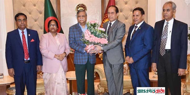 সুষ্ঠু নির্বাচনের জন্য ইসির পাশাপাশি রাজনৈতিক দল ও প্রার্থীদের এগিয়ে আসার আহবান রাষ্ট্রপতির সুষ্ঠু নির্বাচনের জন্য ইসির পাশাপাশি রাজনৈতিক দল ও প্রার্থীদের এগিয়ে আসার আহবান রাষ্ট্রপতির