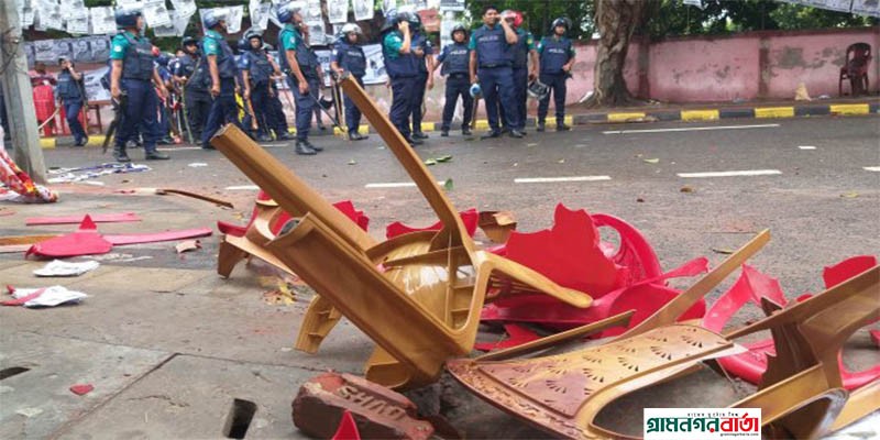রাজশাহী সিটি করপোরেশন নির্বাচনে দুই কাউন্সিলর প্রার্থীদের মারামারি রাজশাহী সিটি করপোরেশন নির্বাচনে দুই কাউন্সিলর প্রার্থীদের মারামারি