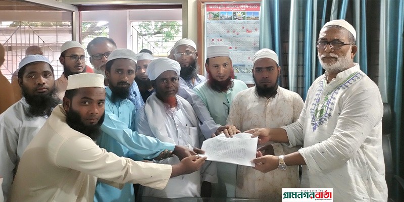 বগুড়া আদমদীঘিতে প্রধানমন্ত্রী উপহারের ৪০ টন চাল বিতরণ বগুড়া আদমদীঘিতে প্রধানমন্ত্রী উপহারের ৪০ টন চাল বিতরণ