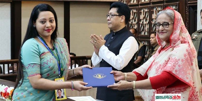 প্রধানমন্ত্রীর ৩৮ জনকে মাস্টার্স ও ১০ জনকে পিএইচডি ফেলোশিপ প্রদান প্রধানমন্ত্রীর ৩৮ জনকে মাস্টার্স ও ১০ জনকে পিএইচডি ফেলোশিপ প্রদান