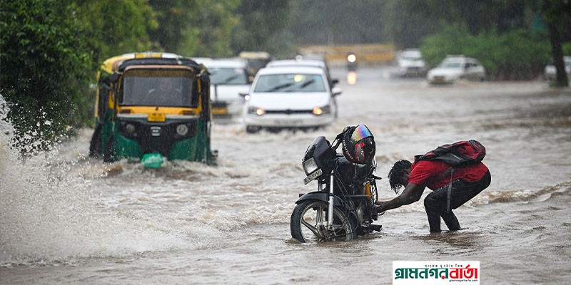 ভারতে বৃষ্টি-বন্যা বিপদসীমা ছাড়িয়ে গেছে, ৩৭ জনের মৃত্যু ভারতে বৃষ্টি-বন্যা বিপদসীমা ছাড়িয়ে গেছে, ৩৭ জনের মৃত্যু