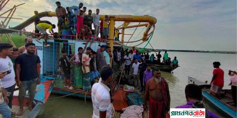 মাদারীপুরে আড়িয়াল খাঁ নদে ড্রেজার ডুবে তিন শ্রমিকের মৃত্যু মাদারীপুরে আড়িয়াল খাঁ নদে ড্রেজার ডুবে তিন শ্রমিকের মৃত্যু