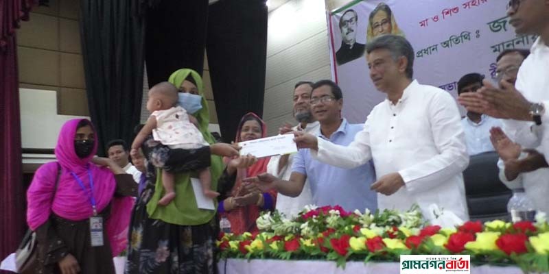বিদেশীরা মানবাধিকার নিয়ে মিয়ানমার ও পাকিস্তান যায় না , বাংলাদেশে আসার কারন অর্থনৈতিকভাবে শক্তিশালী তাই- নূর-ই-আলম চৌধুরী বিদেশীরা মানবাধিকার নিয়ে মিয়ানমার ও পাকিস্তান যায় না , বাংলাদেশে আসার কারন অর্থনৈতিকভাবে শক্তিশালী তাই- নূর-ই-আলম চৌধুরী