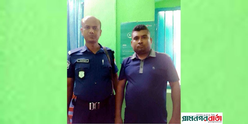 মদ খেয়ে মাতলামি, সেচ্ছাসেবক লীগ নেতা গ্রেপ্তার মদ খেয়ে মাতলামি, সেচ্ছাসেবক লীগ নেতা গ্রেপ্তার