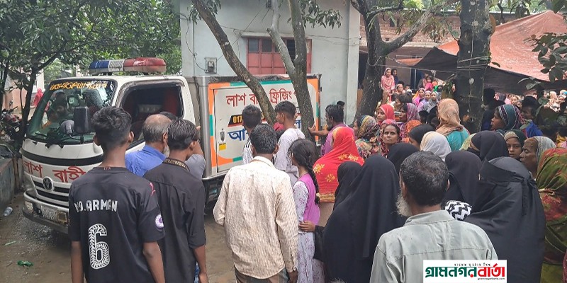 মুন্সিগঞ্জে পিকনিকের ট্রলার ডুবি, সিরাজদিখানে নিহতদের বাড়িতে শোকের মাতম মুন্সিগঞ্জে পিকনিকের ট্রলার ডুবি, সিরাজদিখানে নিহতদের বাড়িতে শোকের মাতম