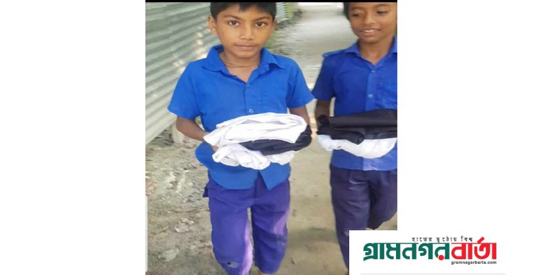 লৌহজংয়ে দুই শিশু শিক্ষার্থীর মুজিবকোট ফেরত নিয়ে অভিভাবকদের ক্ষোভ লৌহজংয়ে দুই শিশু শিক্ষার্থীর মুজিবকোট ফেরত নিয়ে অভিভাবকদের ক্ষোভ