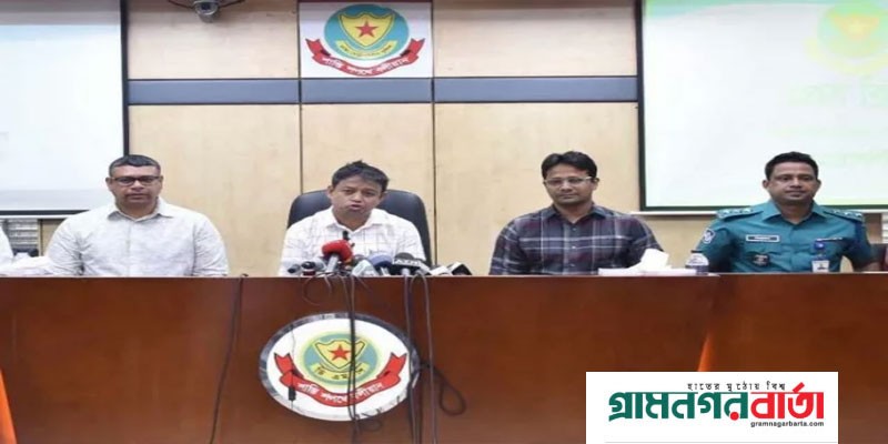আমরা শুধু ভাতই খাওয়ায় না, অস্ত্রও উদ্ধার করি: ডিবি হারুন আমরা শুধু ভাতই খাওয়ায় না, অস্ত্রও উদ্ধার করি: ডিবি হারুন