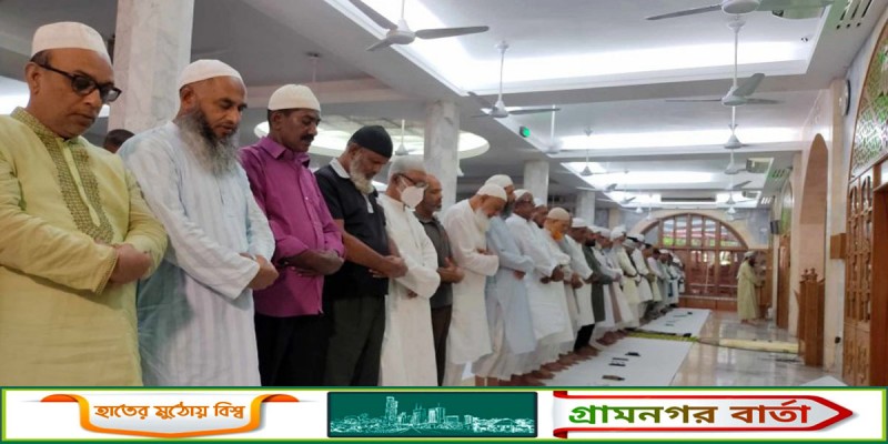 কাজী শাহেদ আহমেদের প্রথম জানাজা অনুষ্ঠিত কাজী শাহেদ আহমেদের প্রথম জানাজা অনুষ্ঠিত
