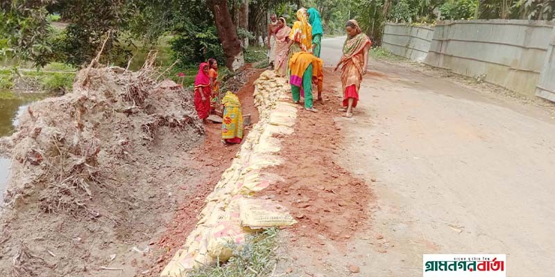 রংপুরে কাউনিয়া-টেপামধুপুর রাস্তা সচল করলো এলসিএস মহিলা কর্মীরা রংপুরে কাউনিয়া-টেপামধুপুর রাস্তা সচল করলো এলসিএস মহিলা কর্মীরা