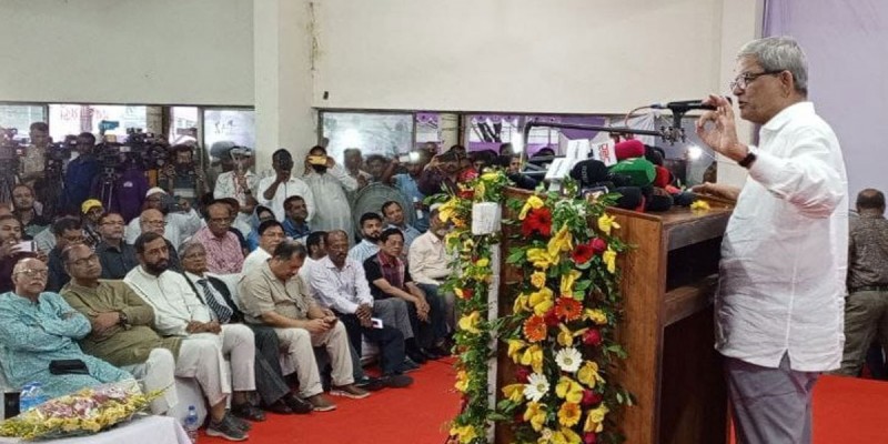 রাষ্ট্র এখন রাষ্ট্র নেই, যন্ত্রণার কারখানা হয়ে গেছে: মির্জা ফখরুল রাষ্ট্র এখন রাষ্ট্র নেই, যন্ত্রণার কারখানা হয়ে গেছে: মির্জা ফখরুল