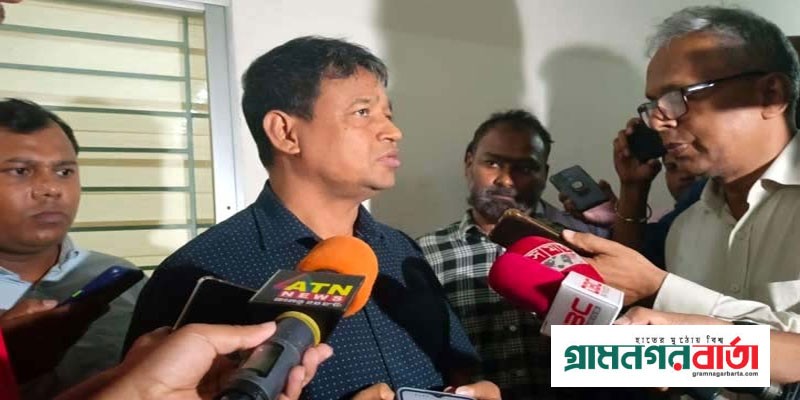 ডিবির ড্রেস পরে বাসে আগুন দেওয়া ব্যক্তিকে খুঁজছি ডিবির ড্রেস পরে বাসে আগুন দেওয়া ব্যক্তিকে খুঁজছি
