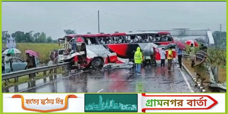মুন্সীগঞ্জে বঙ্গবন্ধু মহাসড়কে সড়ক বিভাজকে যাত্রীবাহী বাসের ধাক্কা : নিহত ২, আহত ৫ মুন্সীগঞ্জে বঙ্গবন্ধু মহাসড়কে সড়ক বিভাজকে যাত্রীবাহী বাসের ধাক্কা : নিহত ২, আহত ৫
