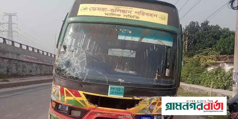রাজধানীতে বাসের ধাক্কায় প্রাণ ঝরল লেগুনার তিন যাত্রীর রাজধানীতে বাসের ধাক্কায় প্রাণ ঝরল লেগুনার তিন যাত্রীর