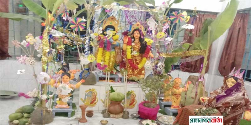 আদমদীঘিতে রাস পূর্নিমা অনুষ্ঠিত আদমদীঘিতে রাস পূর্নিমা অনুষ্ঠিত