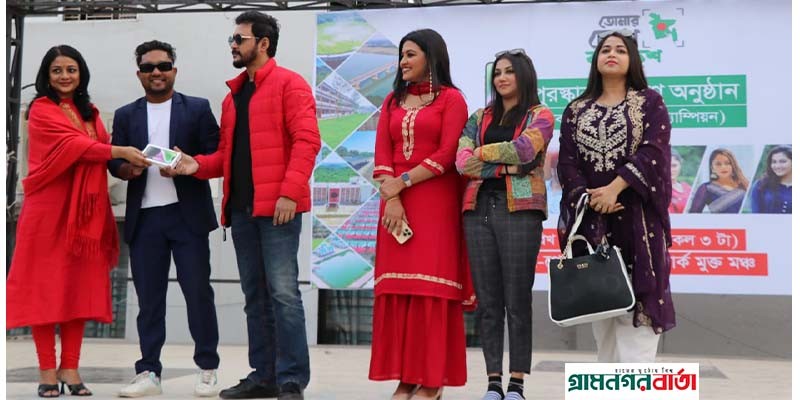 'তোমার চোখে বাংলাদেশ' সেরা হলেন মুন্সীগঞ্জের তুষার 'তোমার চোখে বাংলাদেশ' সেরা হলেন মুন্সীগঞ্জের তুষার