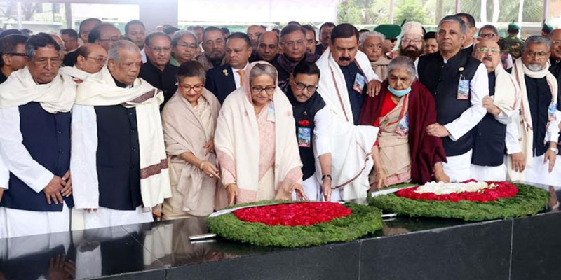 স্বদেশ প্রত্যাবর্তন দিবসে বঙ্গবন্ধুর প্রতি শ্রদ্ধা প্রধানমন্ত্রীর স্বদেশ প্রত্যাবর্তন দিবসে বঙ্গবন্ধুর প্রতি শ্রদ্ধা প্রধানমন্ত্রীর
