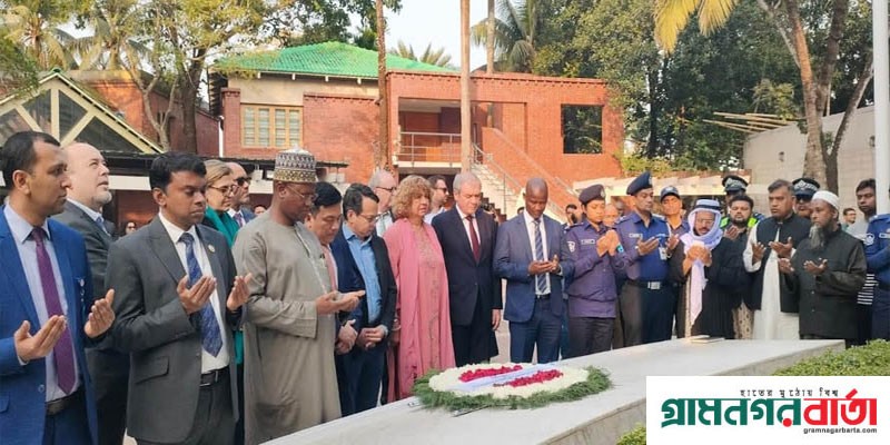 বঙ্গবন্ধুর সমাধিতে ১৪ দেশের অনাবাসিক রাষ্ট্রদূতের শ্রদ্ধা বঙ্গবন্ধুর সমাধিতে ১৪ দেশের অনাবাসিক রাষ্ট্রদূতের শ্রদ্ধা