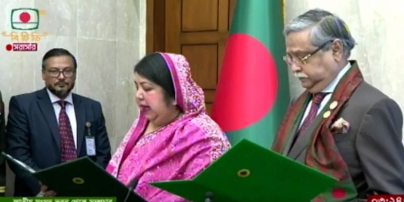আবারও স্পিকার হলেন শিরীন শারমিন চৌধুরী আবারও স্পিকার হলেন শিরীন শারমিন চৌধুরী