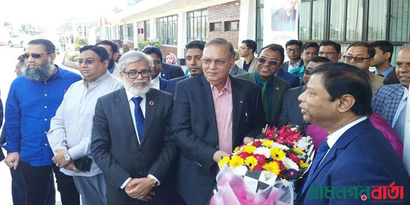 বাজার সিন্ডিকেট ভাঙার প্রক্রিয়া উদ্ভাবন করে কাজ করছি: কৃষিমন্ত্রী বাজার সিন্ডিকেট ভাঙার প্রক্রিয়া উদ্ভাবন করে কাজ করছি: কৃষিমন্ত্রী