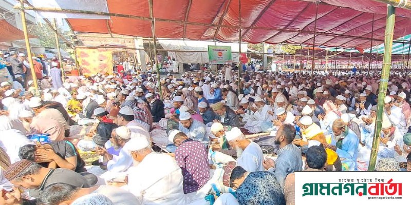 হাজী শরীয়তুল্লাহর ঐতিহাসিক বাহাদুরপুর ময়দানে জুমার নামাজে লাখো মুসল্লীর ঢল হাজী শরীয়তুল্লাহর ঐতিহাসিক বাহাদুরপুর ময়দানে জুমার নামাজে লাখো মুসল্লীর ঢল