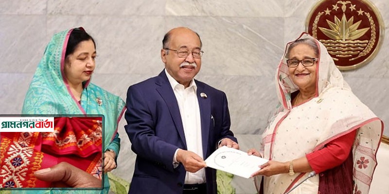 টাঙ্গাইল শাড়িসহ ৩ পণ্যের জিআই সনদ হস্তান্তর টাঙ্গাইল শাড়িসহ ৩ পণ্যের জিআই সনদ হস্তান্তর