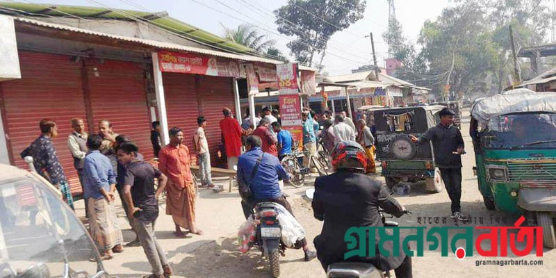 কাউনিয়ায় দিনে দুপরে দোকান থেকে ৪ লাখ টাকা চুরি! কাউনিয়ায় দিনে দুপরে দোকান থেকে ৪ লাখ টাকা চুরি!