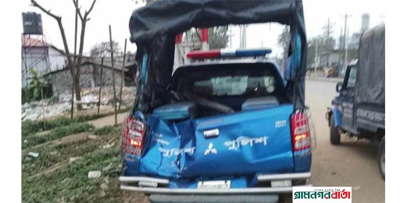 সিলেটে অভিযানের সময় বাসচাপায় ওসিসহ পাঁচ পুলিশ কর্মকর্তা আহত সিলেটে অভিযানের সময় বাসচাপায় ওসিসহ পাঁচ পুলিশ কর্মকর্তা আহত