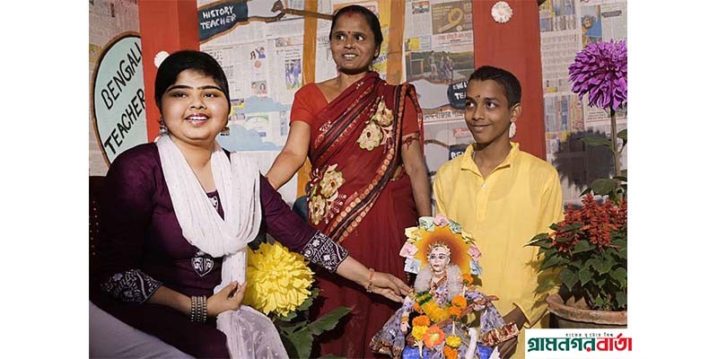 মস্তিষ্কের রোগে আক্রান্ত শিক্ষার্থীর জন্য পূজিত হল কেশহীন সরস্বতী মস্তিষ্কের রোগে আক্রান্ত শিক্ষার্থীর জন্য পূজিত হল কেশহীন সরস্বতী