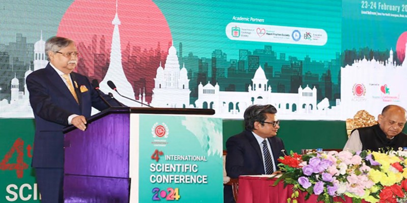 দরিদ্রদের জন্য চিকিৎসাসেবা আরো সহজ করার উপর জোর দিয়েছেন রাষ্ট্রপতি দরিদ্রদের জন্য চিকিৎসাসেবা আরো সহজ করার উপর জোর দিয়েছেন রাষ্ট্রপতি