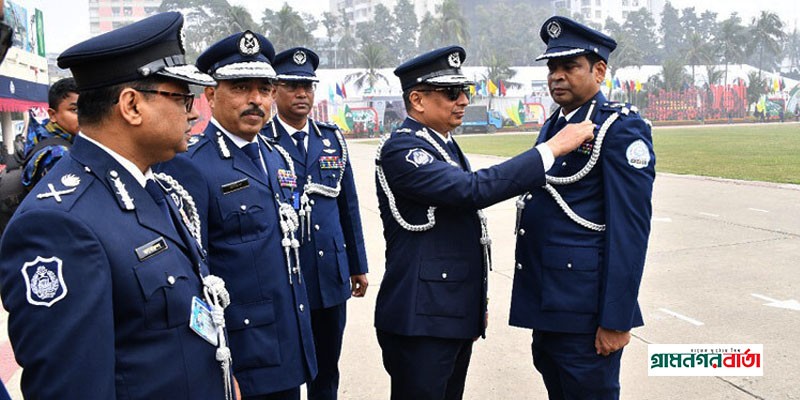 ৪৮৮ সদস্য পাচ্ছেন আইজিপি ব্যাজ ৪৮৮ সদস্য পাচ্ছেন আইজিপি ব্যাজ