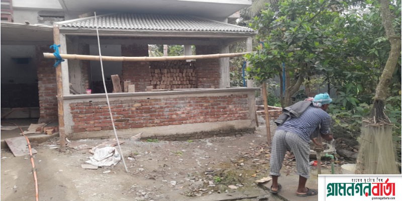 ভাঙ্গায় বাড়ির সীমানা বিরোধকে কেন্দ্র করে পিতা পুত্রকে পিটালো প্রতিপক্ষরা ভাঙ্গায় বাড়ির সীমানা বিরোধকে কেন্দ্র করে পিতা পুত্রকে পিটালো প্রতিপক্ষরা