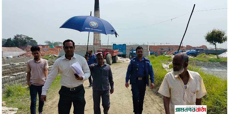 কৃষি জমির মাটি কাটার অপরাধে কালকিনিতে ইট ভাটায় দুই লাখ টাকা জরিমানা কৃষি জমির মাটি কাটার অপরাধে কালকিনিতে ইট ভাটায় দুই লাখ টাকা জরিমানা