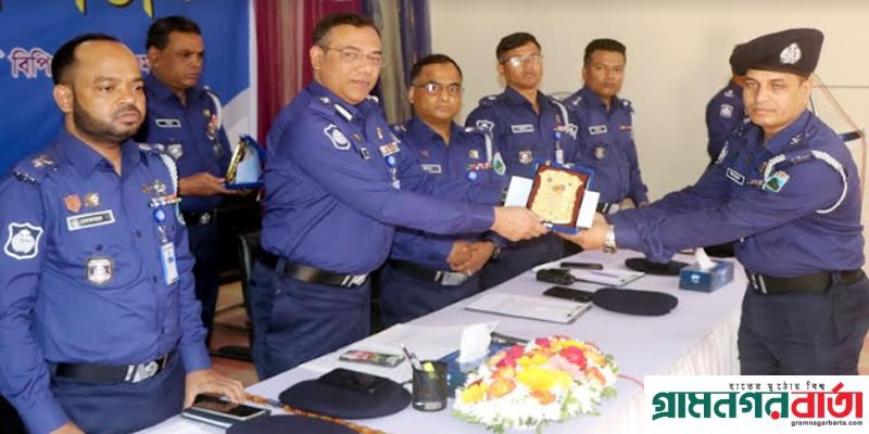 শ্রেষ্ঠ এসআই হলেন গাবতলী মডেল থানার আব্দুল কুদ্দুস শ্রেষ্ঠ এসআই হলেন গাবতলী মডেল থানার আব্দুল কুদ্দুস