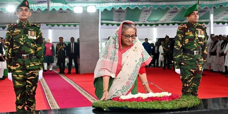 মহান স্বাধীনতা দিবসে বঙ্গবন্ধুর প্রতি প্রধানমন্ত্রীর শ্রদ্ধা নিবেদন মহান স্বাধীনতা দিবসে বঙ্গবন্ধুর প্রতি প্রধানমন্ত্রীর শ্রদ্ধা নিবেদন